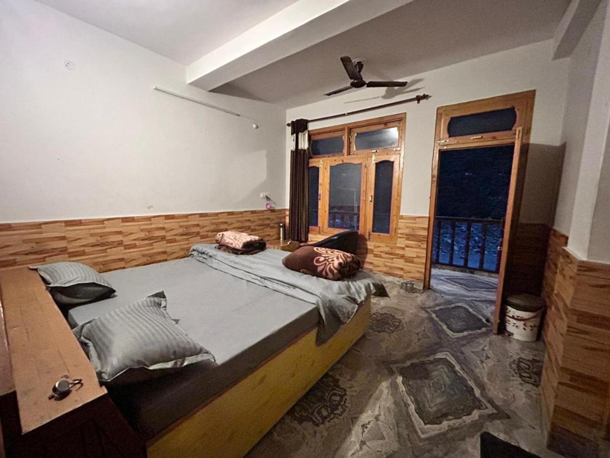 Flipsyde Retreat Otel Kasol Dış mekan fotoğraf