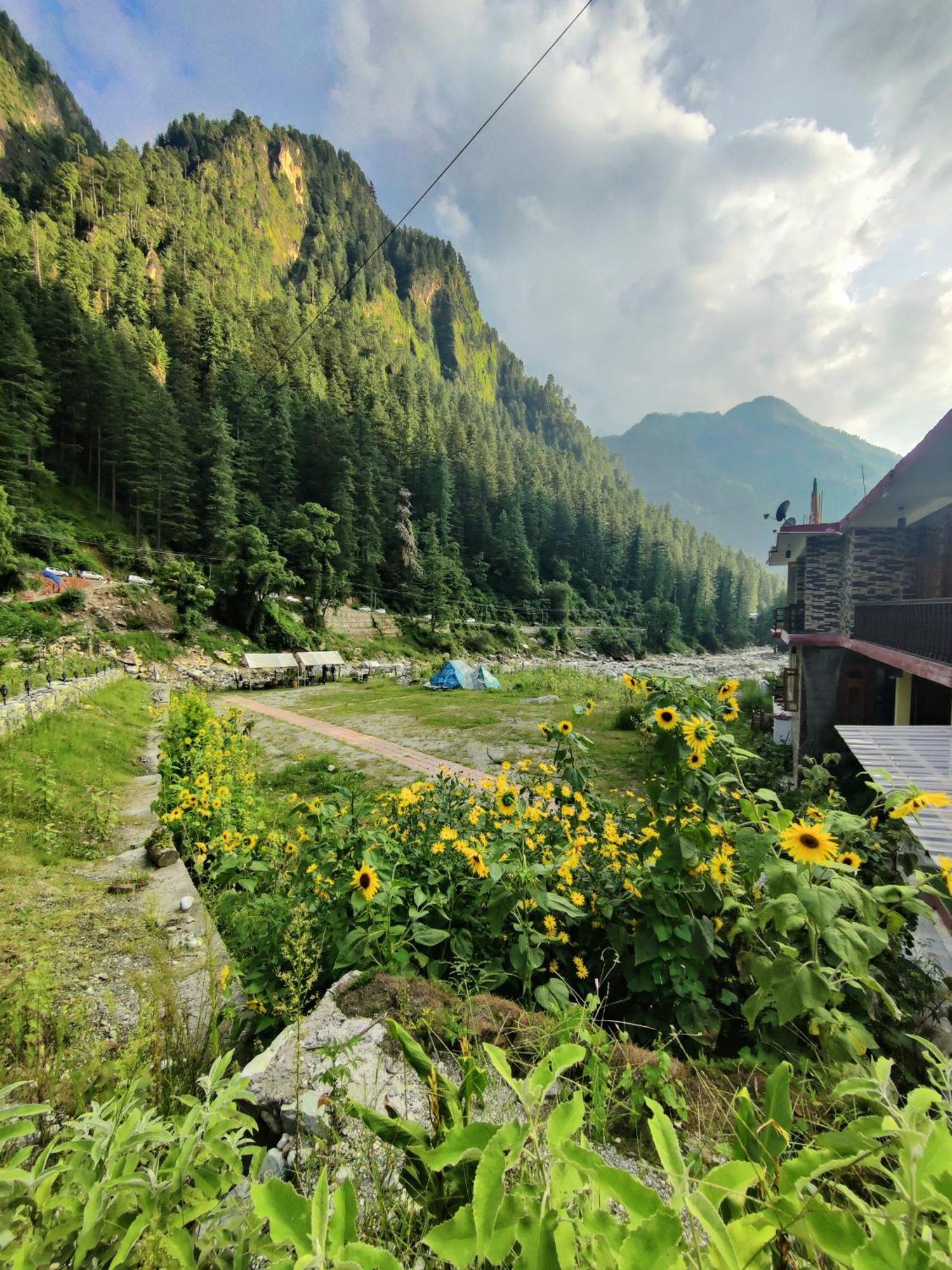 Flipsyde Retreat Otel Kasol Dış mekan fotoğraf
