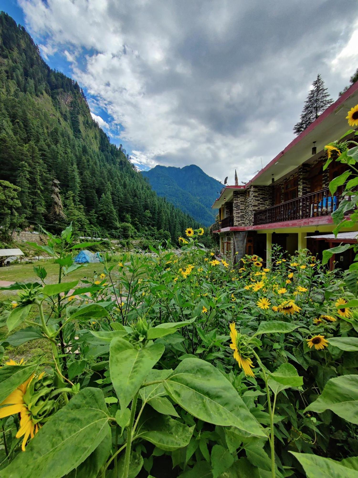 Flipsyde Retreat Otel Kasol Dış mekan fotoğraf