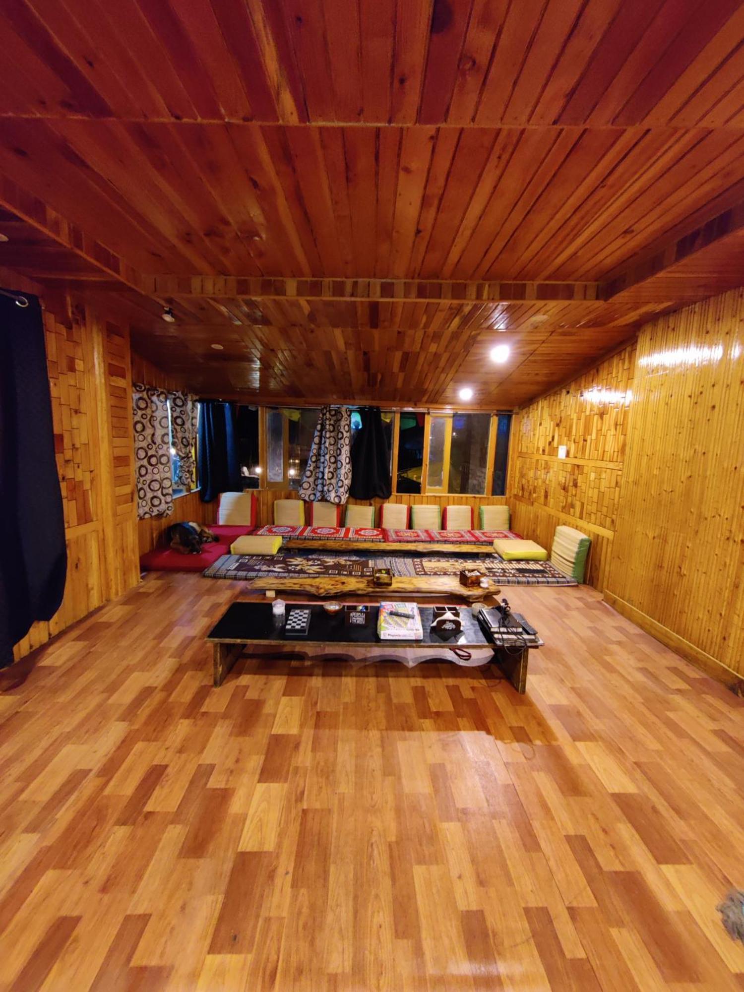 Flipsyde Retreat Otel Kasol Dış mekan fotoğraf
