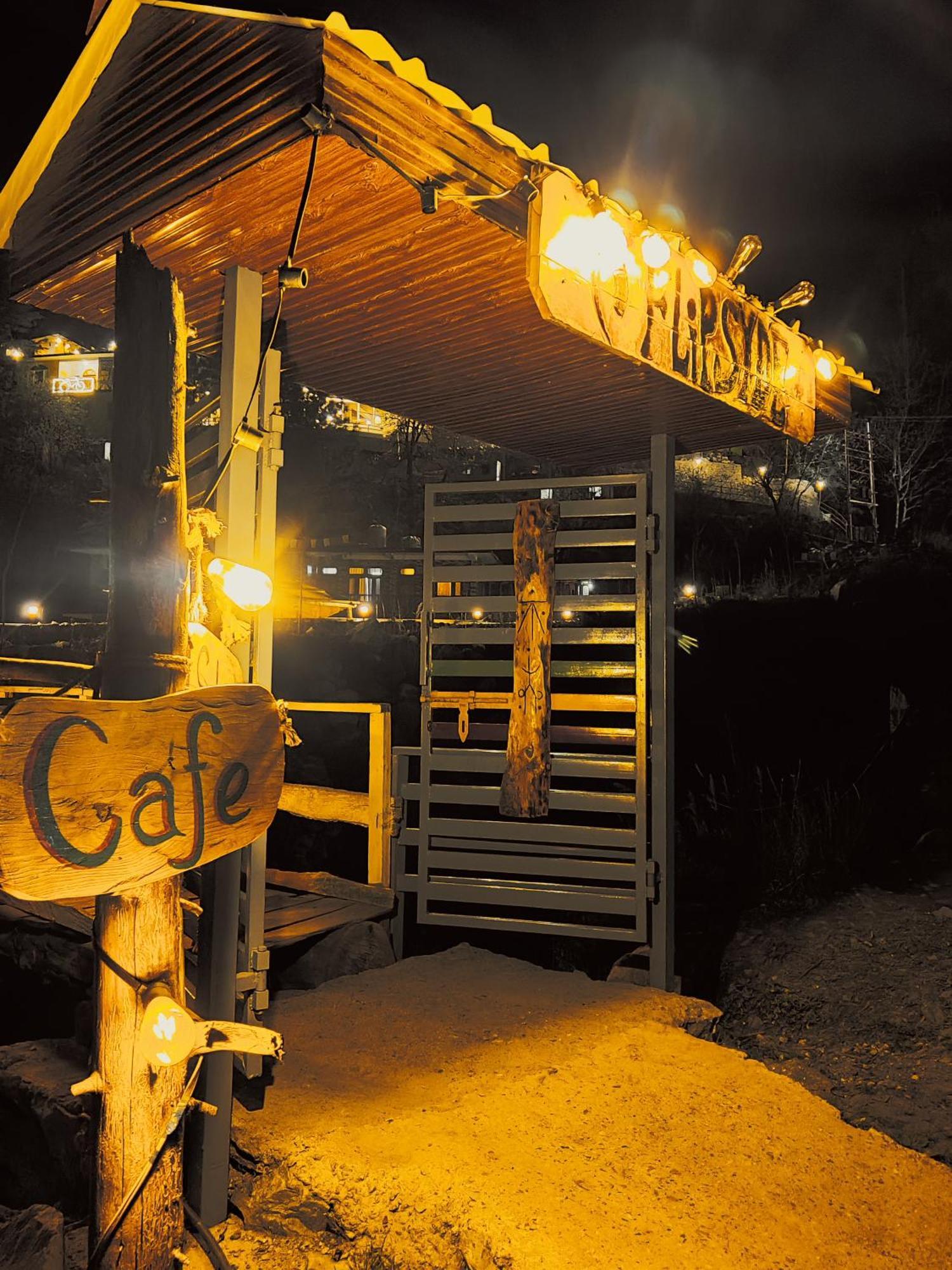 Flipsyde Retreat Otel Kasol Dış mekan fotoğraf