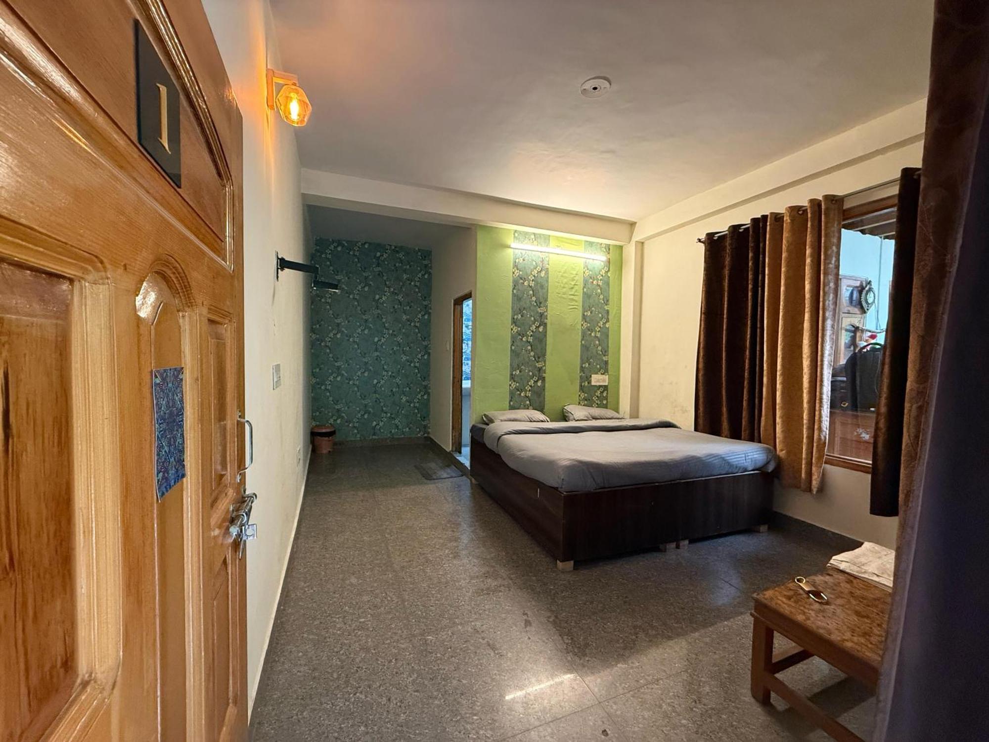 Flipsyde Retreat Otel Kasol Dış mekan fotoğraf