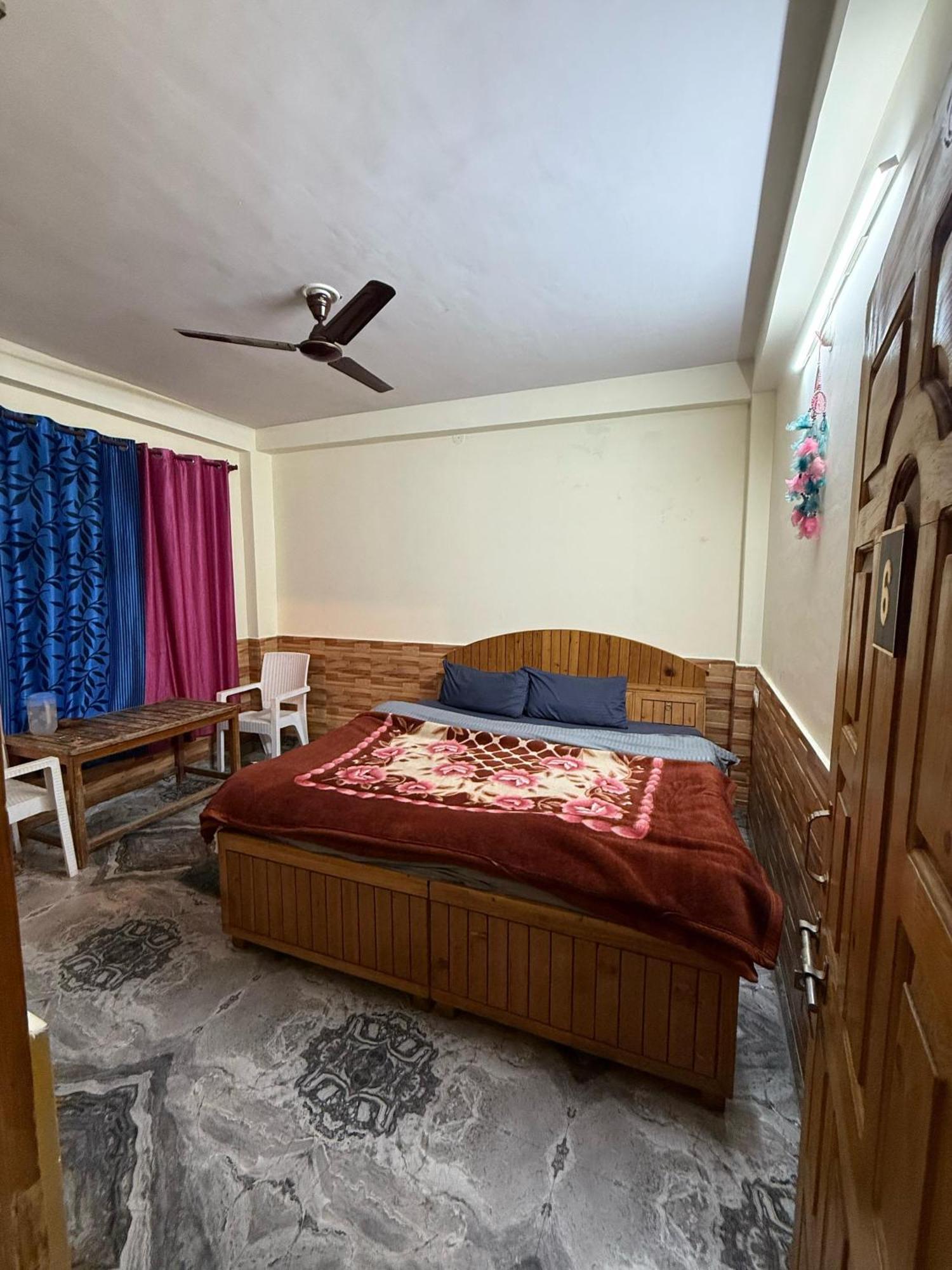 Flipsyde Retreat Otel Kasol Dış mekan fotoğraf